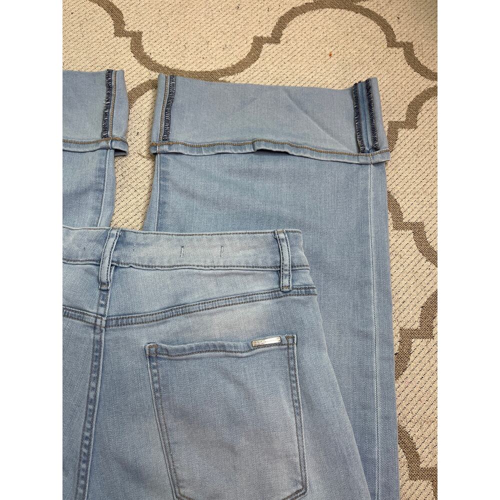 White House Black Market High-Rise Wide Leg Cuff Cropped Jean, size 8 - Picture 15 of 16